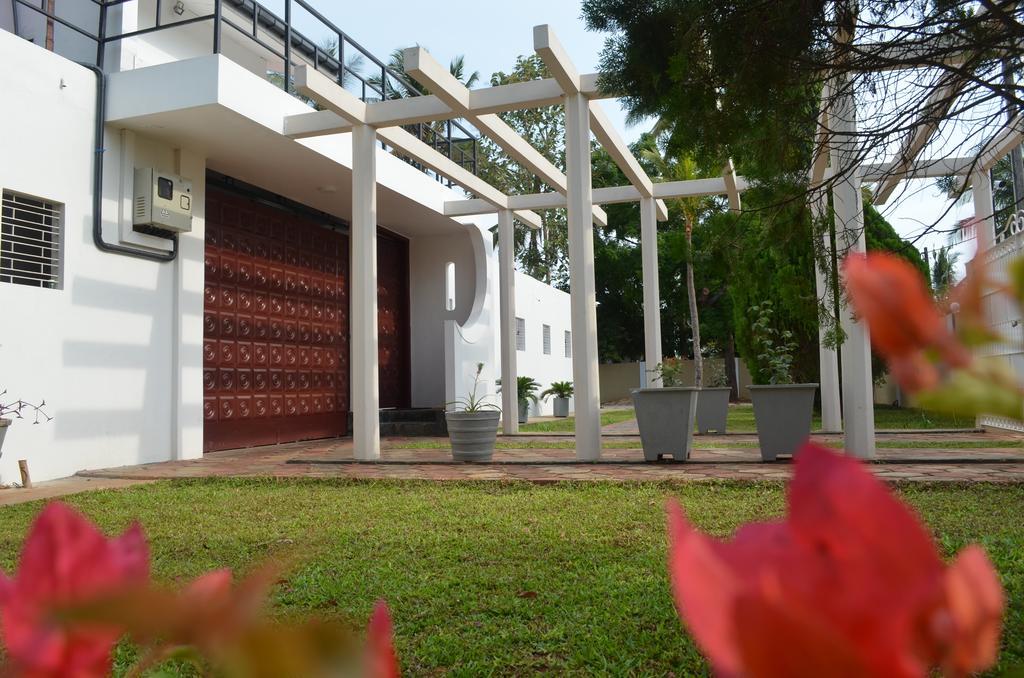Dayanithi Guest House Jaffna Dış mekan fotoğraf