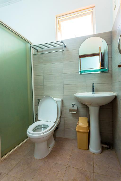 Dayanithi Guest House Jaffna Dış mekan fotoğraf