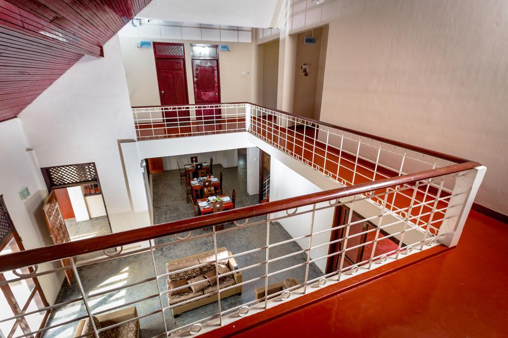 Dayanithi Guest House Jaffna Dış mekan fotoğraf
